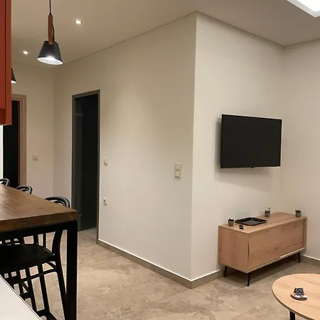 Tsoukos Apartment